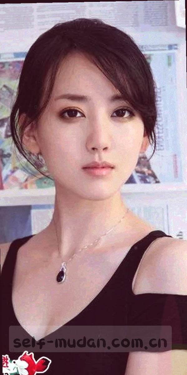 暗色播放器界面，带有清晰度选择